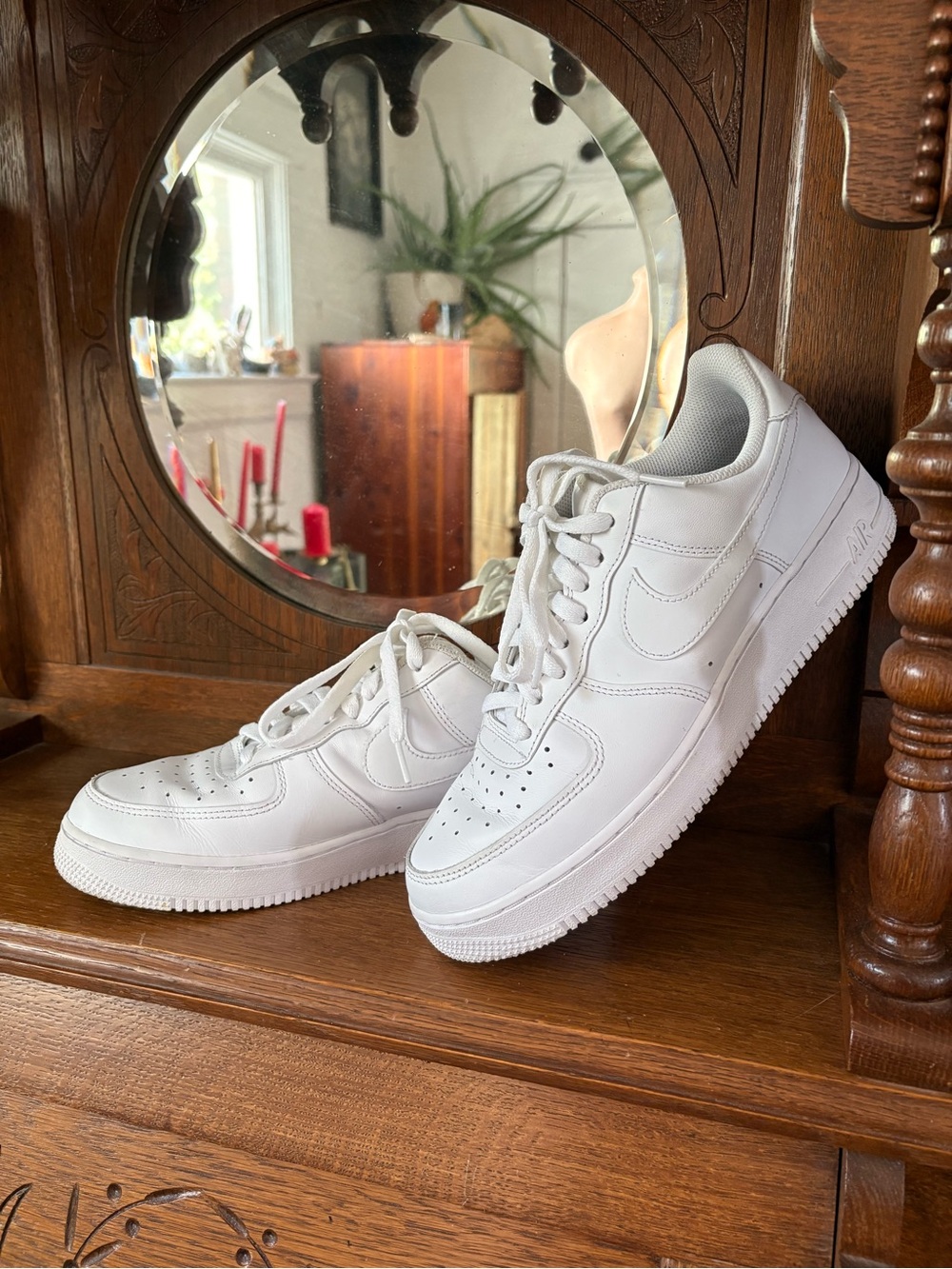 Nike Air Force One Men's White Leather Low-Top Sneakers size 9